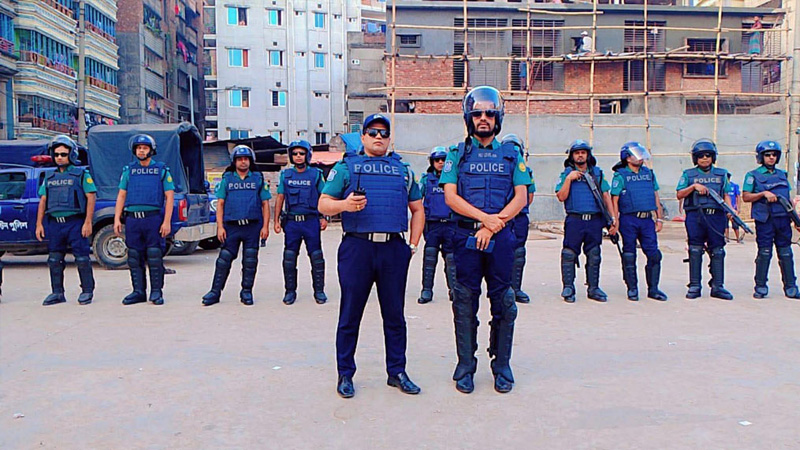 ডিএমপির ৫০ থানায় পুলিশের বিশেষ মহড়া