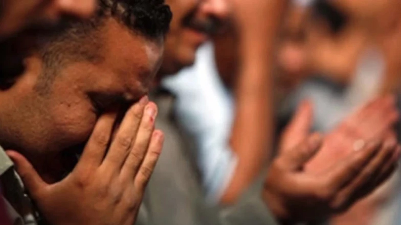 মৃতব্যাক্তির শোকে মাতাম করে কান্না করা কি বৈধ ?